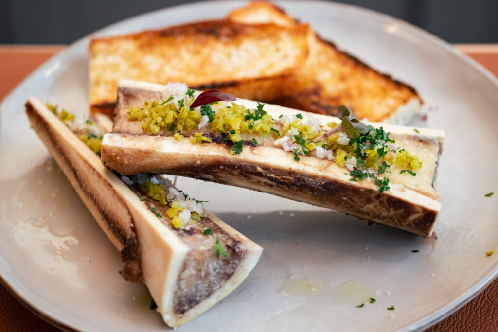 Entrée, os à moëlle - Restaurant l'Agy à Granges-Paccot