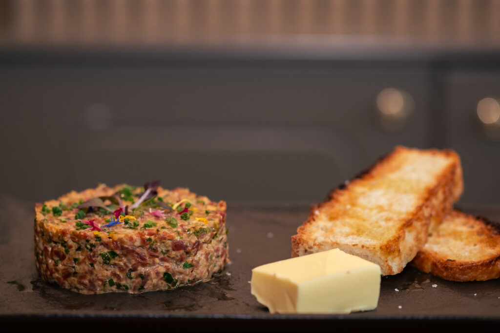 Tartare de boeuf - Restaurant l'Agy à Granges-Paccot