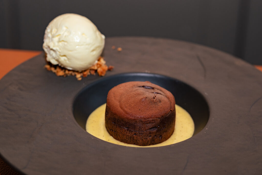 Dessert Fondant au chocolat - Restaurant l'Agy à Granges-Paccot